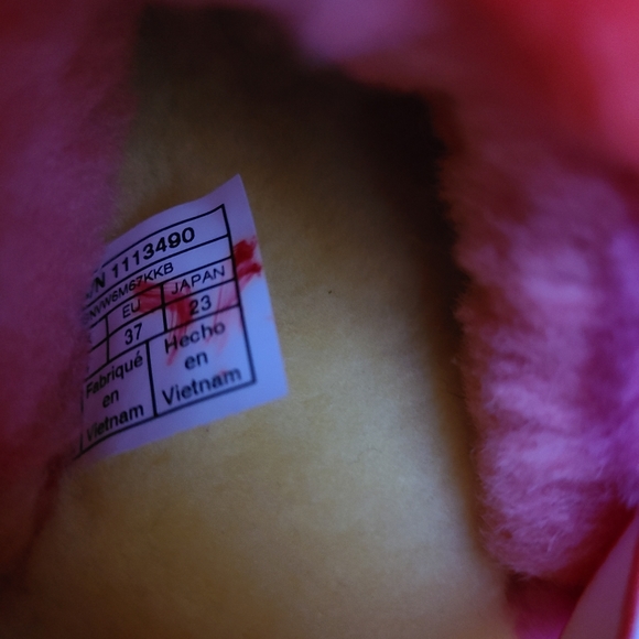 LAST ONE - NWT Disco Checker Slide in Pride Rainbow Yellow - Picture 12 of 12